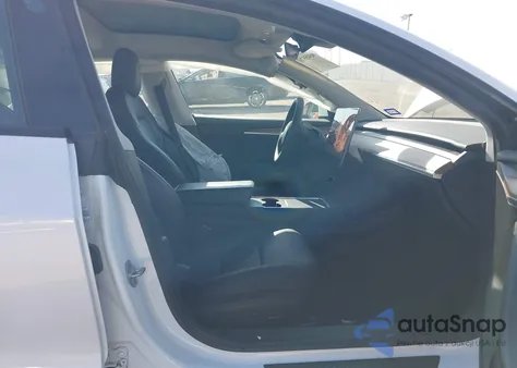 2021 Tesla Model 3 Standard Range Plus Rear-Wheel Drive from USA, damaged, VIN 5YJ3E1EA9MF075616